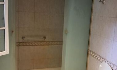 Casa en Venta en  444 e/ Belgrano y 23 City Bell - Alberto Dacal Propiedades
