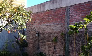 Casa en venta - 3 dormitorios 1 baño - 280mts2 - Burzaco