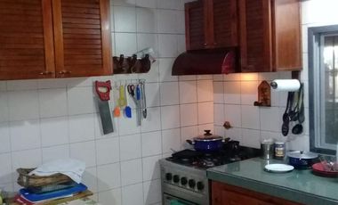 Casa en venta - 3 dormitorios 1 baño - 280mts2 - Burzaco