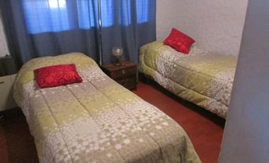 Casa venta - 3 dormitorios - 2 baños - 2 cocheras - 520mts2 totales - Villa Gesell