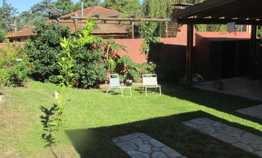 Casa venta - 3 dormitorios - 2 baños - 2 cocheras - 520mts2 totales - Villa Gesell