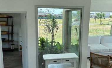 RIBERAS | Casa con Sauna Propio   3 dorm   escritorio   luz natural propia |  Puertos del Lago
