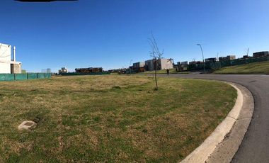 Terreno en  Puertos del Lago, barrio Riberas