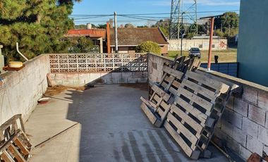 Casa en venta - 2 Dormitorios 4 Baños - Departamentos - 350Mts2 - Las Toninas