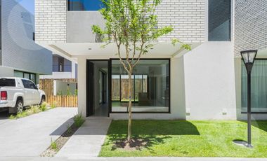 Dúplex en venta - Canning, Bosques de Champagnat