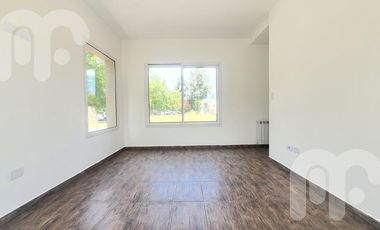 VENTA CASAS DE 3  DORMITORIOS EN MIRALAGOS