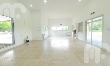 VENTA CASAS DE 3  DORMITORIOS EN MIRALAGOS