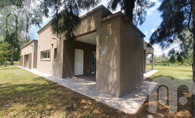 VENTA CASAS DE 3  DORMITORIOS EN MIRALAGOS