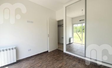VENTA CASAS DE 3  DORMITORIOS EN MIRALAGOS