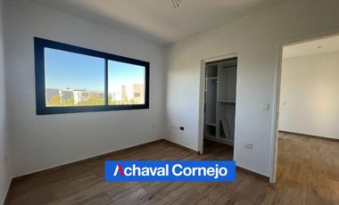 VENTA |  Casa de 3 dormitorios   escritorio/ Playroom - Barrio Araucarias, Puertos