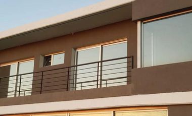 Casa en venta - 3 dormitorios 3 baños - Cochera - 1.166mts2 - San Sebastián, Escobar