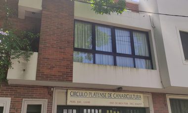 Departamento en venta - 2 dormitorios 1 baño - 99mts2 - La Plata