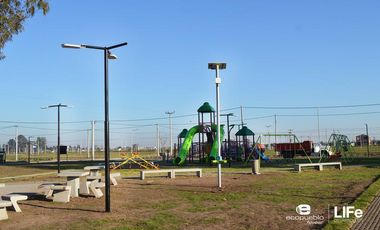 EcoPueblo Alvear - Todos los servicios - Terreno Comercial sobre avenida