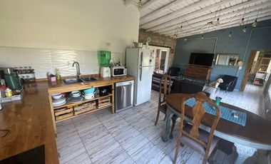 CASA EN LA CALETA