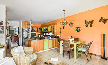 EXCELENTE CASA EN BARRIO LAS GLORIETAS - NORDELTA - PISCINA AL LAGO - PARRILLA - 2 COCHERAS