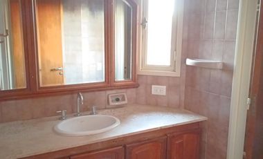 Venta Departamento 3 habitaciones   cochera   baulera  en Neuquen Micro centro