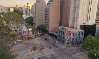 Venta Departamento 3 habitaciones   cochera   baulera  en Neuquen Micro centro