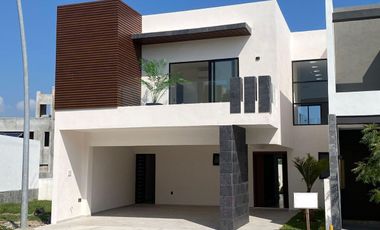 casa en venta Fracc. Lomas del Dorado