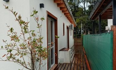 Casa en venta - 3 Dormitorios 3 Baños - 330Mts2 -  La Plata