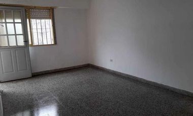Departamento en venta - 2 dormitorios 1 baño - 42mts2 - Tolosa, La Plata