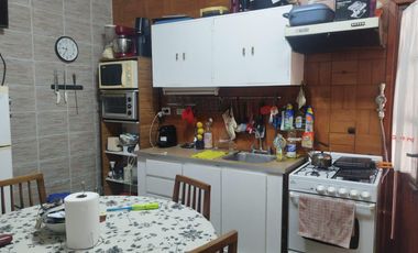 Casa en venta - 2 Dormitorios 1 Baño - Cochera - 430Mts2 - Mar del Plata