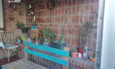 Casa en venta - 2 Dormitorios 1 Baño - Cochera - 430Mts2 - Mar del Plata