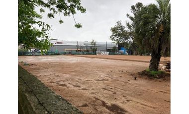 ALQUILER COMERCIAL terreno de 3500m2  sobre rotonda de ruta 27 prox Nordelta