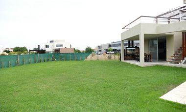 VENTA CASA ESCOBAR HARAS: 4 DORM. PISC. CLIMAT. - B° ATARDECER OPORTUNIDAD!