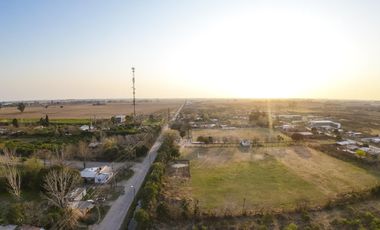 Lote de Terreno en Venta de 5500 m2 en Capitan Bermudez