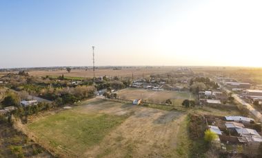 Lote de Terreno en Venta de 5500 m2 en Capitan Bermudez