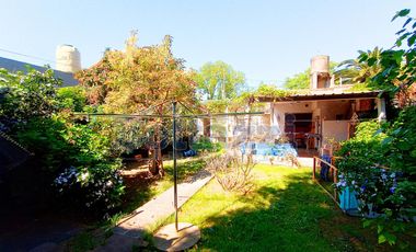 Casa en Planta baja. Garage, patio y parque. ACEPTA PERMUTA