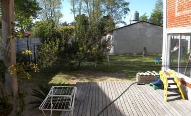 Casa en venta - 6 dormitorios 5 baños - Cochera - 900mts2 - San Bernardo Del Tuyú