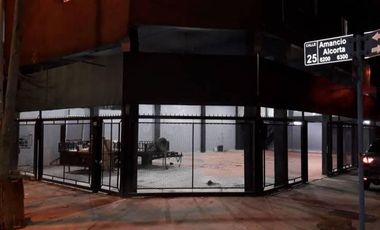 excelente esquina comercial ideal concesionaria lavadero