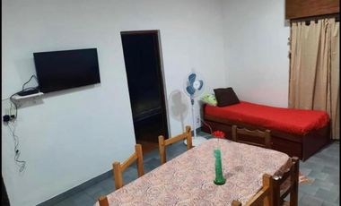Casa en venta - 2 Dormitorios 2 Baños - 203mts2 - San Clemente Del Tuyú