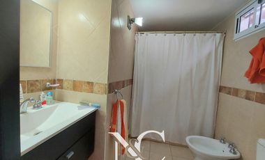 Duplex en venta 4 ambientes a tres cuadras del mar, gas natural, zona comercial