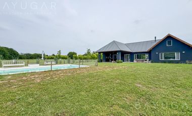 Venta  Casa - Barrio Privado Everlinks Golf Club  / Lujan