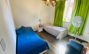 CASA EN VENTA CON TRES DORMITORIOS EN COSTA DEL ESTE CON PILETA - OPORTUNIDAD