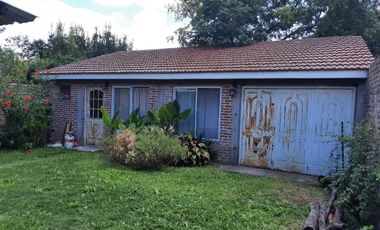 Chalet en venta en Monte Grande!!! 12 de Octubre 521.-