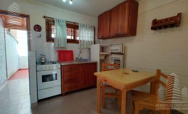 Dúplex en venta de 2 dormitorios c/ cochera en Costa Azul.