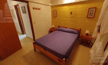 Dúplex en venta de 2 dormitorios c/ cochera en Costa Azul.