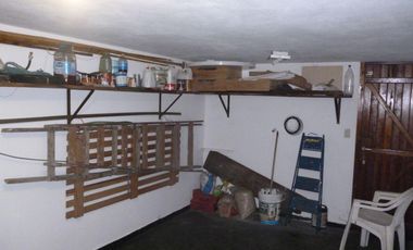 CASA EN VENTA EN SAN BERNARDO - TRES DORMITORIOS CON COCHERA A 200 METROS DEL MAR PLENO CENTRO