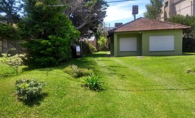 Casa en venta - 3 dormitorios 2 baños - 800mts2 - Costa Del Este
