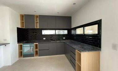 Casa en barrio Pilar Del Este - Santa Elena En Venta!