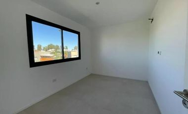 Casa en barrio Pilar Del Este - Santa Elena En Venta!
