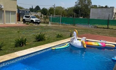 Casa venta - 3 dormitorios 1 baño - 750mts2 totales - Florencio Varela