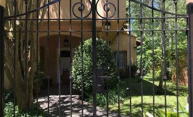 Casa VENTA 4 dormitorios -4 baños -590mts2 totales- Ranelagh