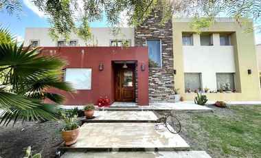 ALQUILER TEMPORAL, CASA, BARRIO EL CANTON, NORTE, LOTE al 900