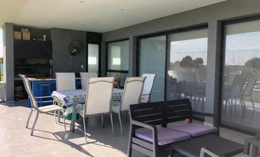 Casa en venta 4 Ambientes - El  Cantón