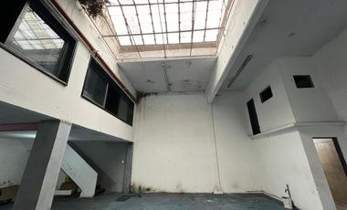 Casa, local comercial y galpon a la Venta en Wilde. Ideal Inversor Emprendimiento