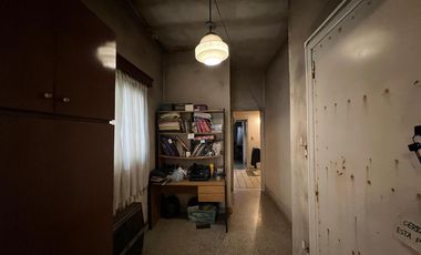 Casa, local comercial y galpon a la Venta en Wilde. Ideal Inversor Emprendimiento